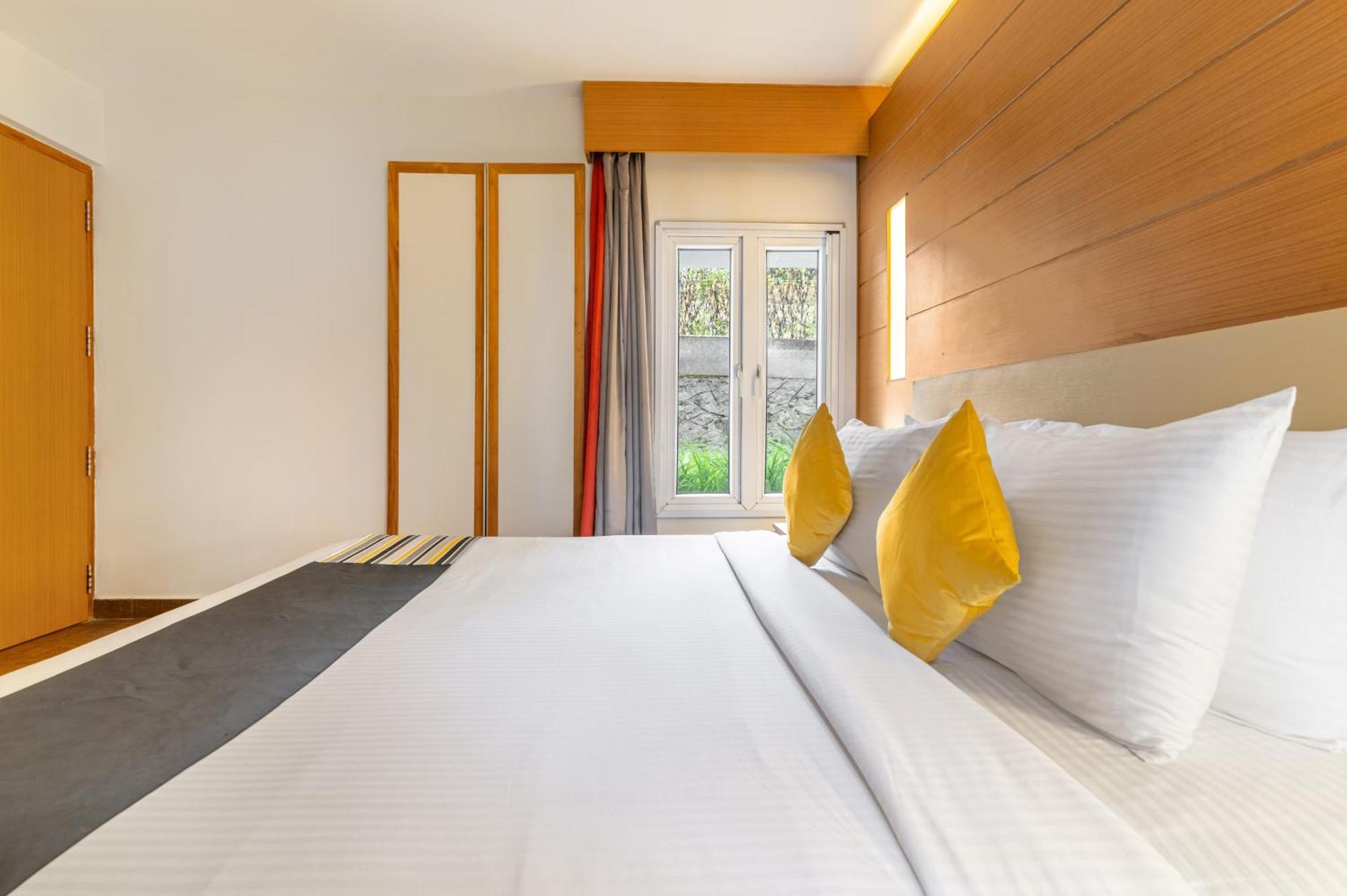 Sterling Kodai Valley Resort 4*